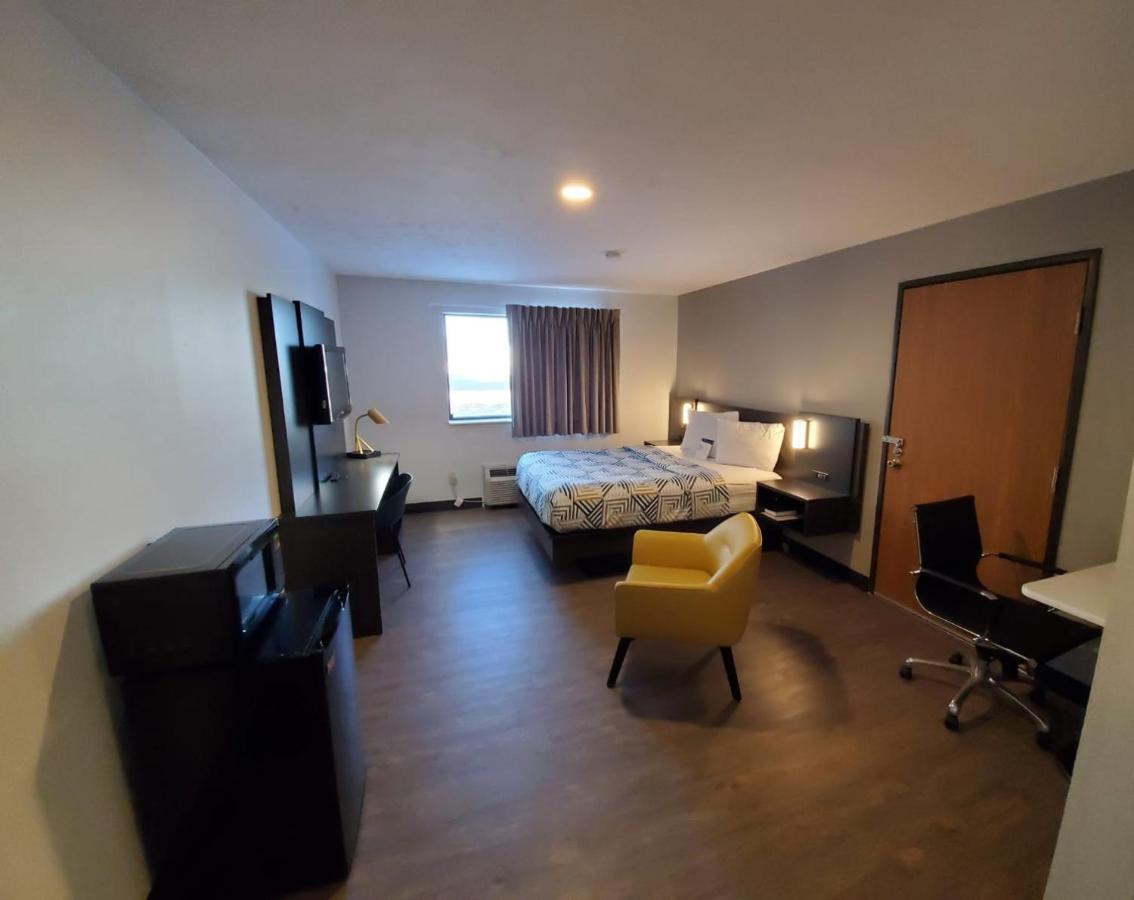 6-kewanee, Il 4*