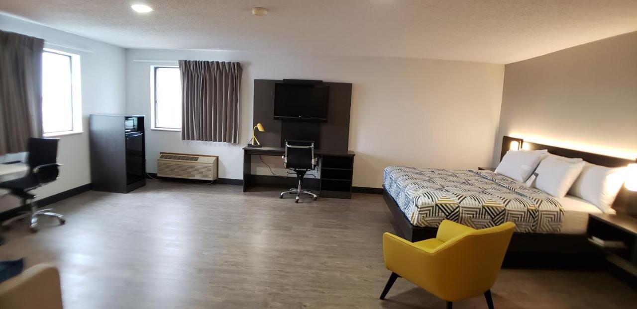 6-kewanee, Il 4* Kewanee