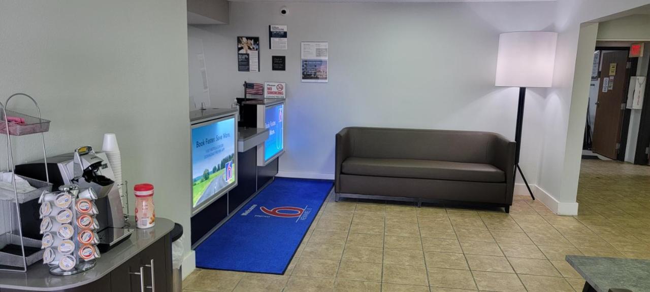 Hotel 6-kewanee, Il 2*