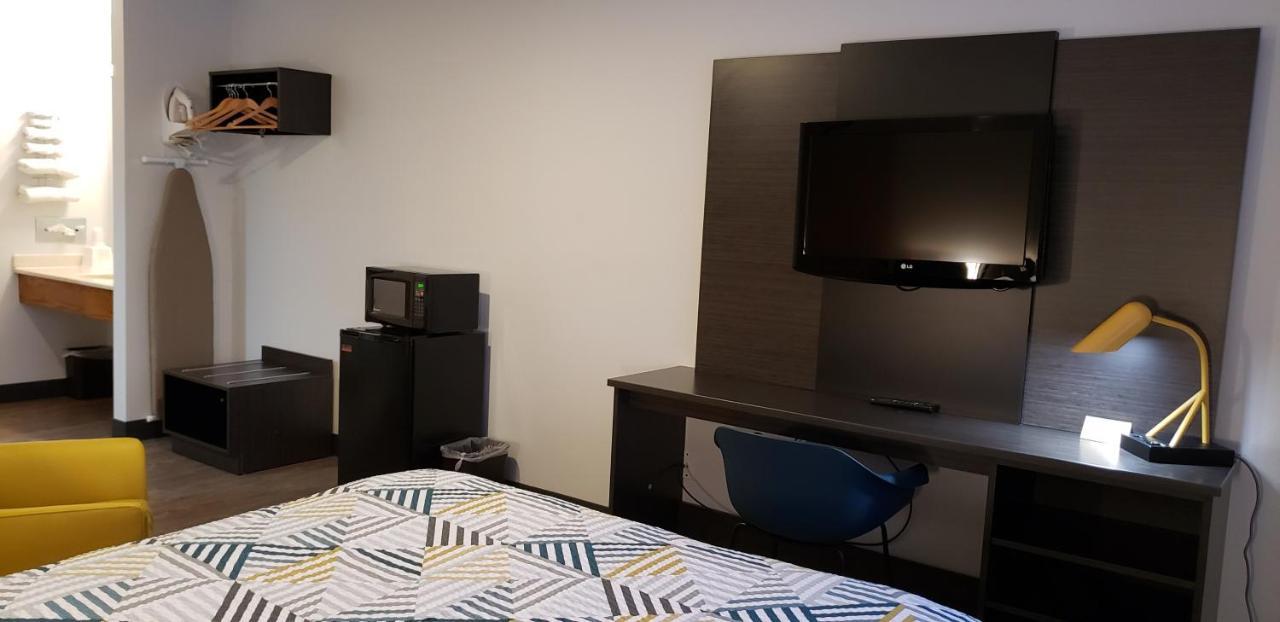 Hotel 6-kewanee, Il 2*