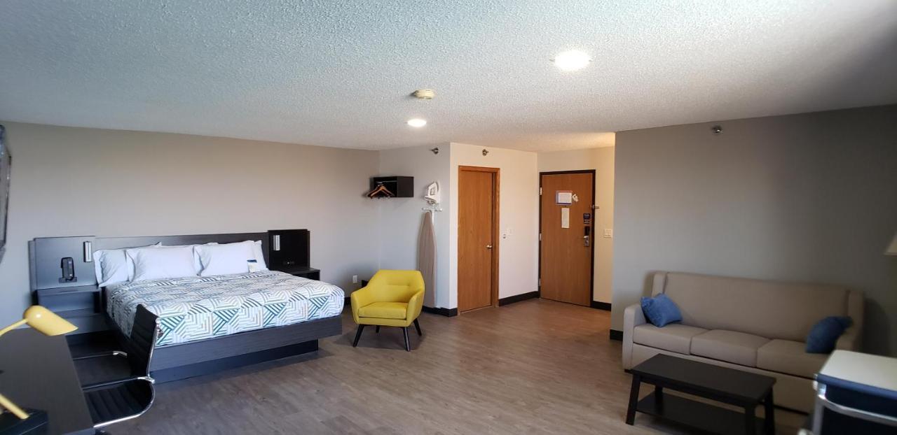 6-kewanee, Il Hotel