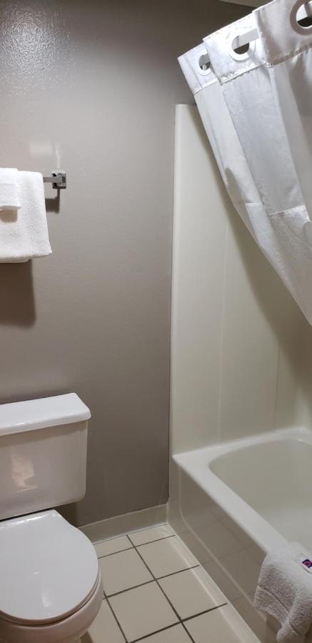 Hotel 6-kewanee, Il 2*